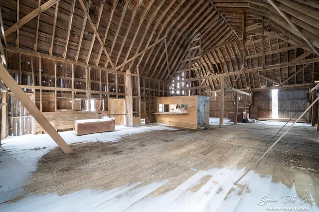 $339,000 | 107 Hawley Highway, Saranac, MI 48881