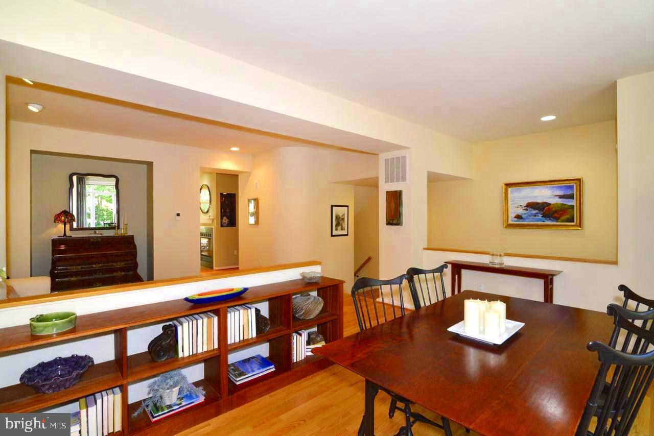 11518 Hemingway Drive Reston, VA 20194 - Photo 4 of 66 Your large front room has great flow to livingroom