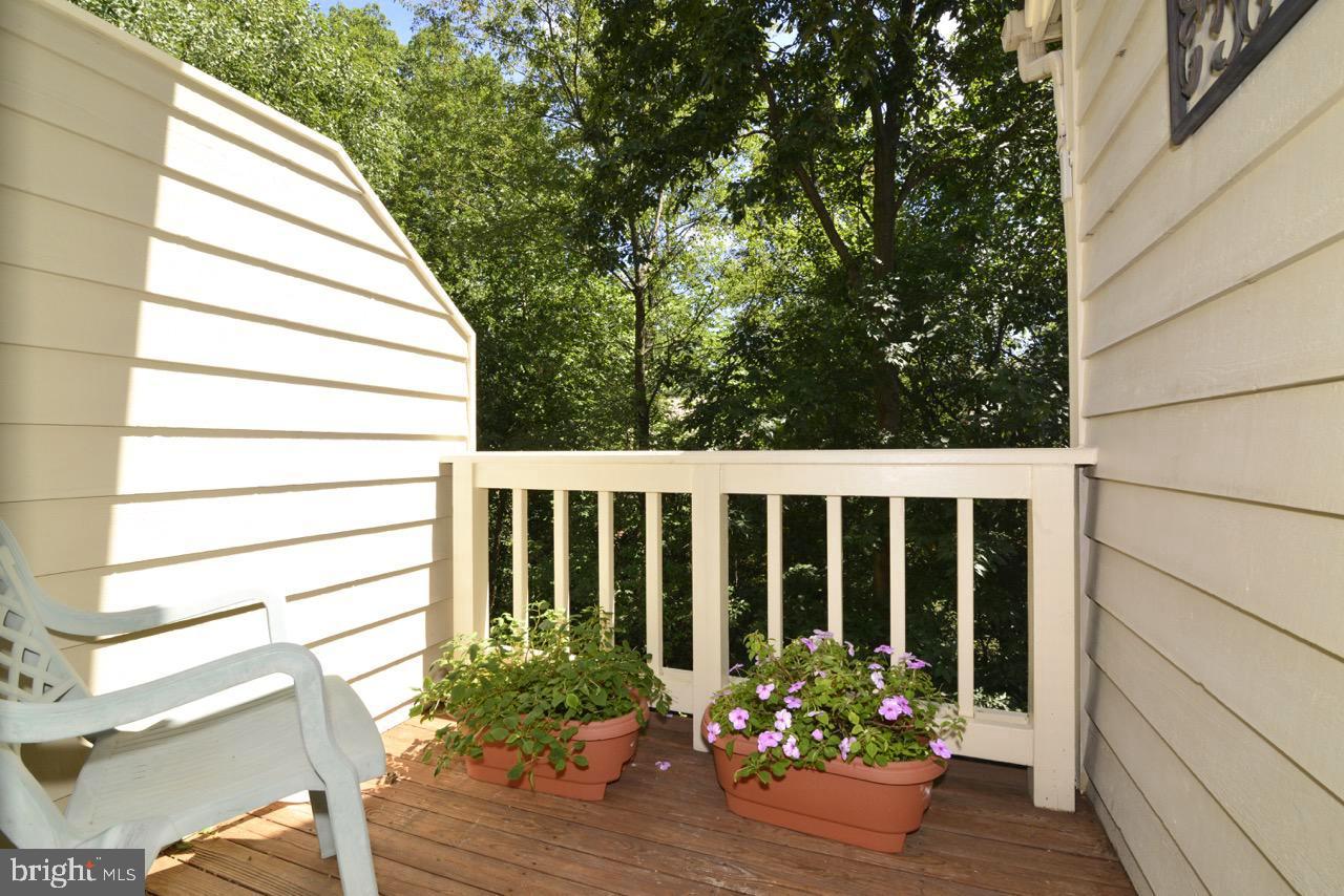 11518 Hemingway Drive Reston, VA 20194 - Photo 33 of 66 Your morning coffee will never taste better