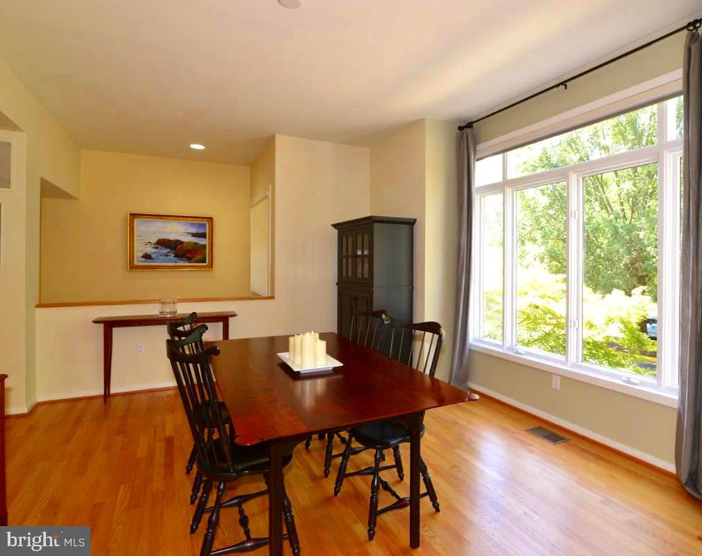 11518 Hemingway Drive Reston, VA 20194 - Photo 6 of 66 Wonderful view of the tree courtyard