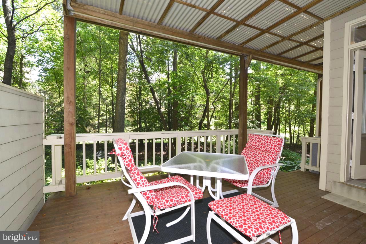 11518 Hemingway Drive Reston, VA 20194 - Photo 53 of 66 Walk out deck from the lower level