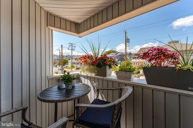 $1,495,000 | 104 South Monroe Avenue, Margate City, NJ 08402