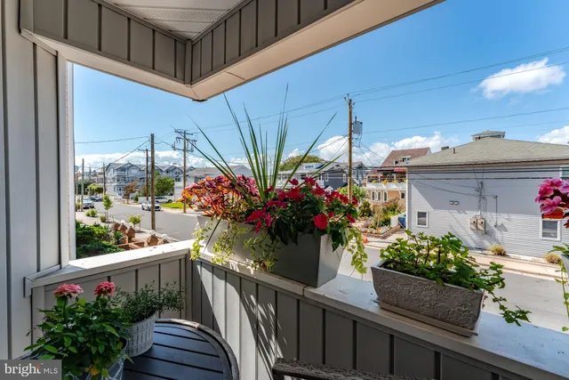 $1,495,000 | 104 South Monroe Avenue, Margate City, NJ 08402