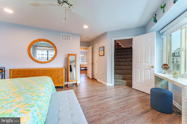 $1,495,000 | 104 South Monroe Avenue, Margate City, NJ 08402