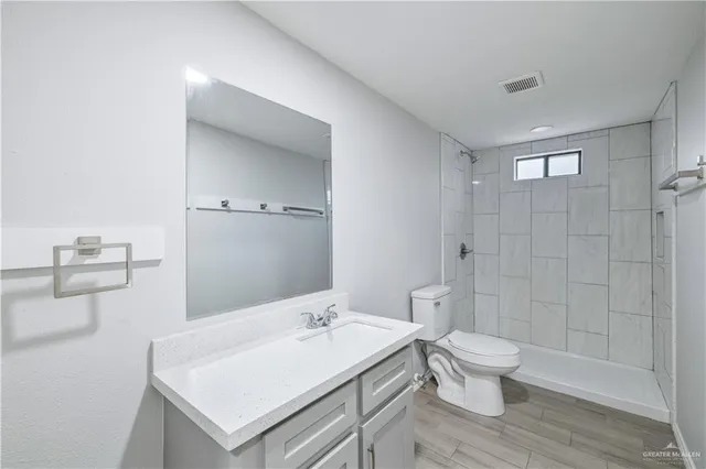 $395,000 | 1872 Highway 83, Roma, TX 78584