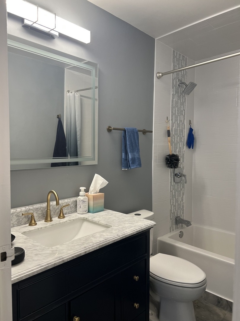 6171 North Sheridan Road, Unit 304 Chicago, IL 60660 - Photo 16 of 26