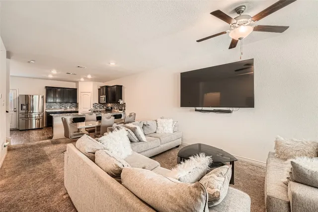 $289,900 | 14513 Prairie Sod Lane, Elgin, TX 78621