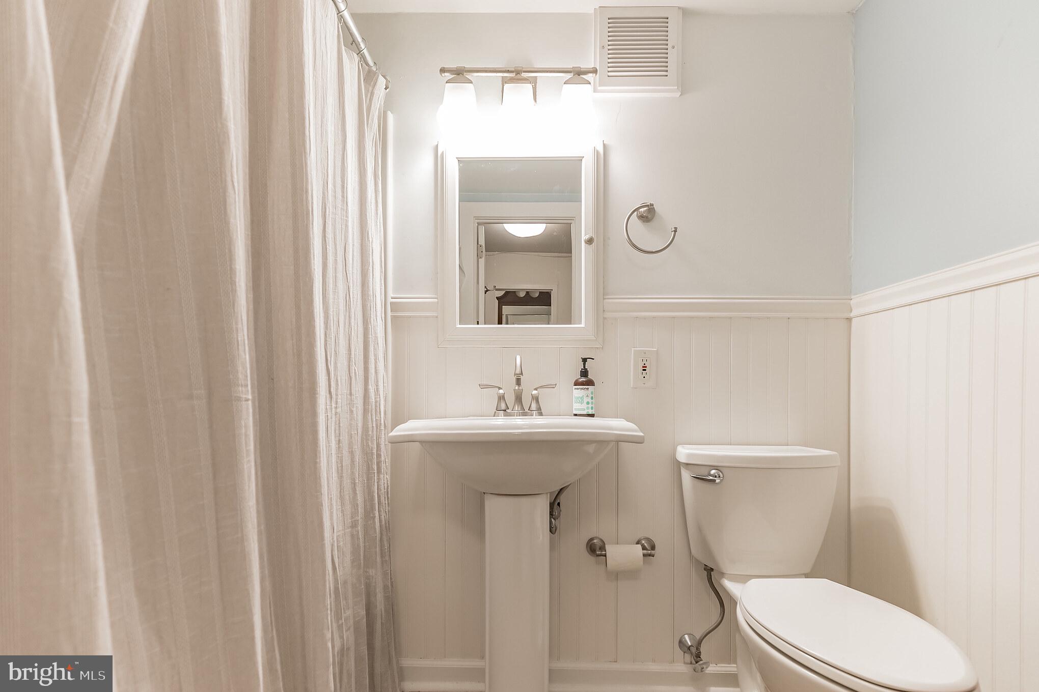 224 West Rittenhouse Square, Unit 1603 Philadelphia, PA 19103 - Photo 11 of 17