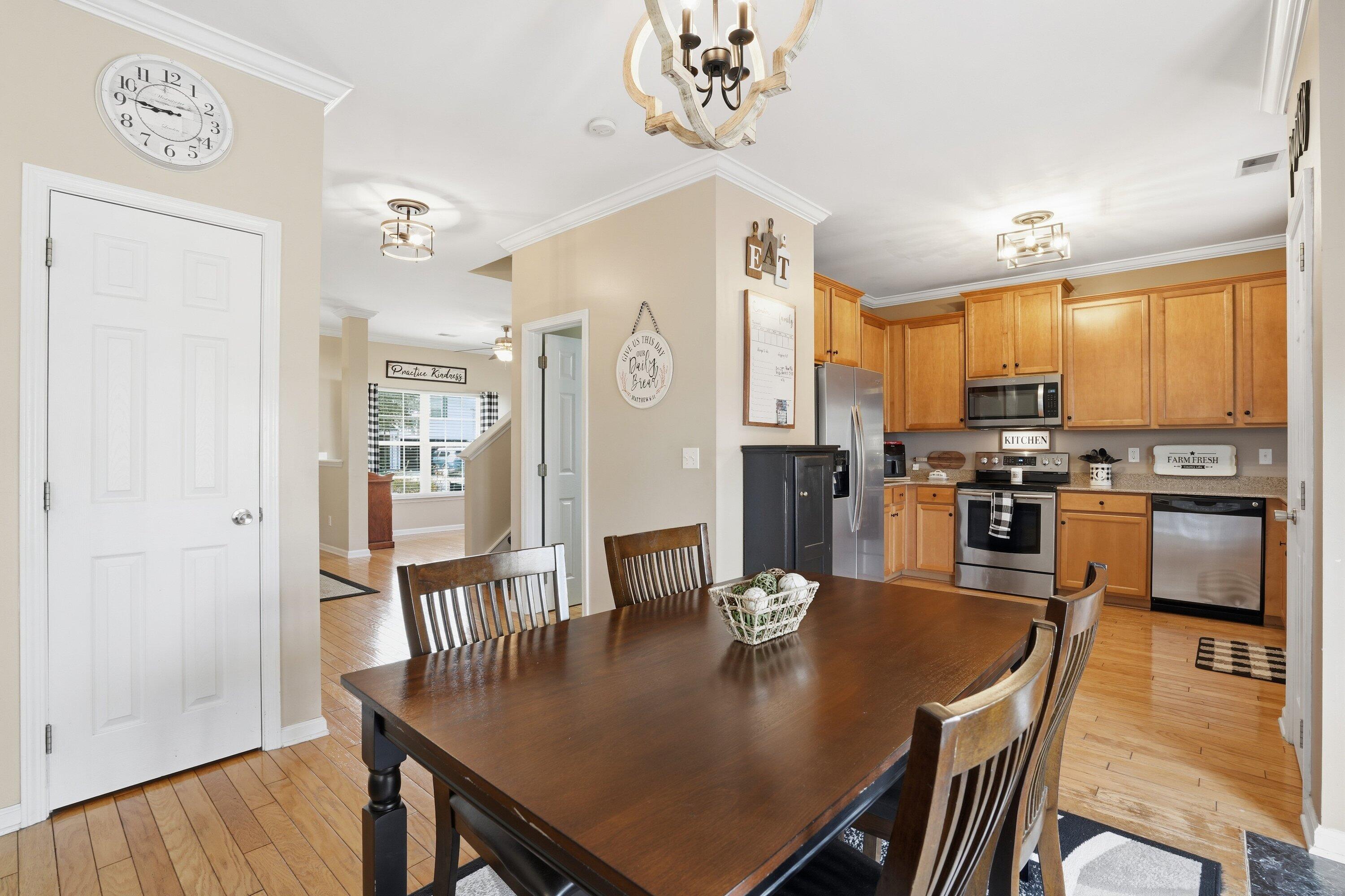 9657 South Carousel Circle Summerville, SC 29485 - Photo 12 of 51 024_DSC03210 (1)