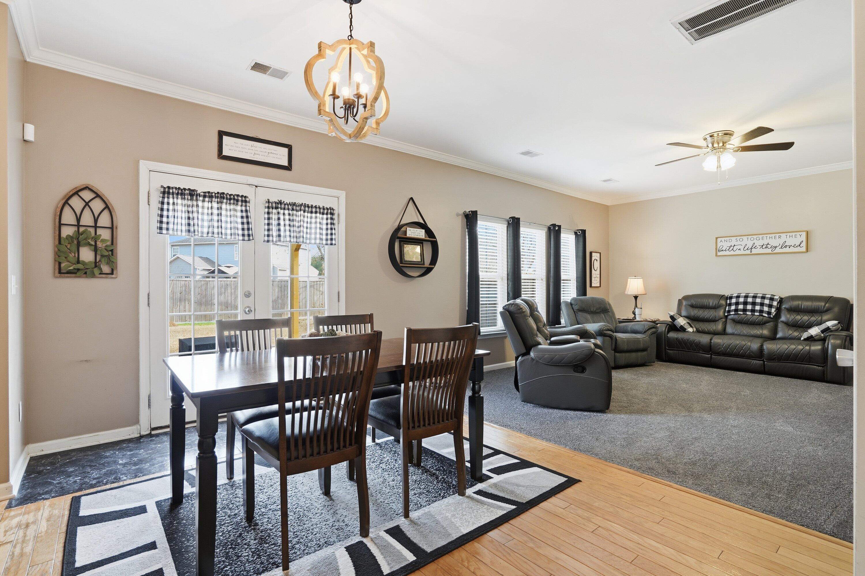 9657 South Carousel Circle Summerville, SC 29485 - Photo 15 of 51 017_DSC03198