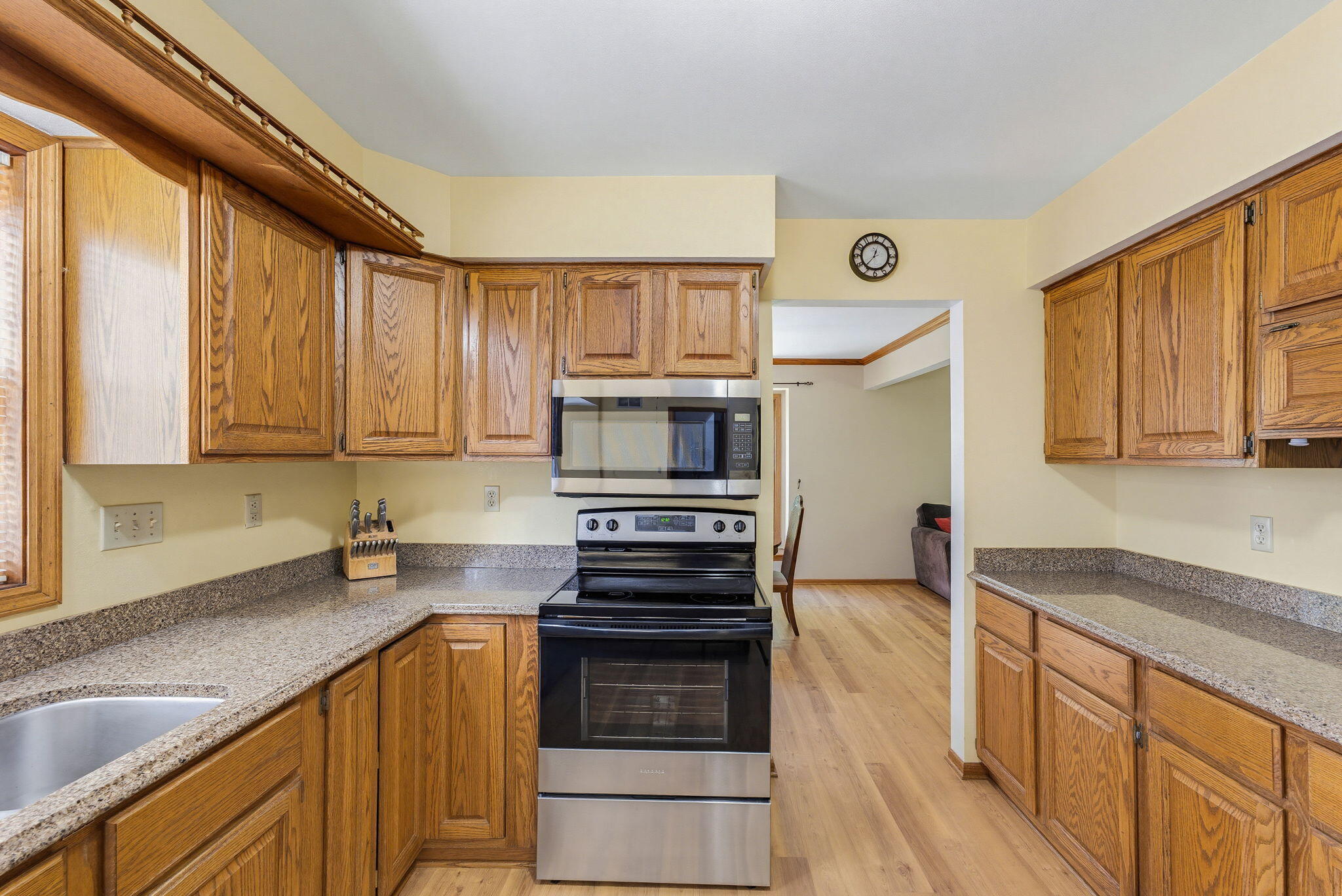 6912 North Tichigan Road Waterford, WI 53185 - Photo 14 of 52 Kitchen