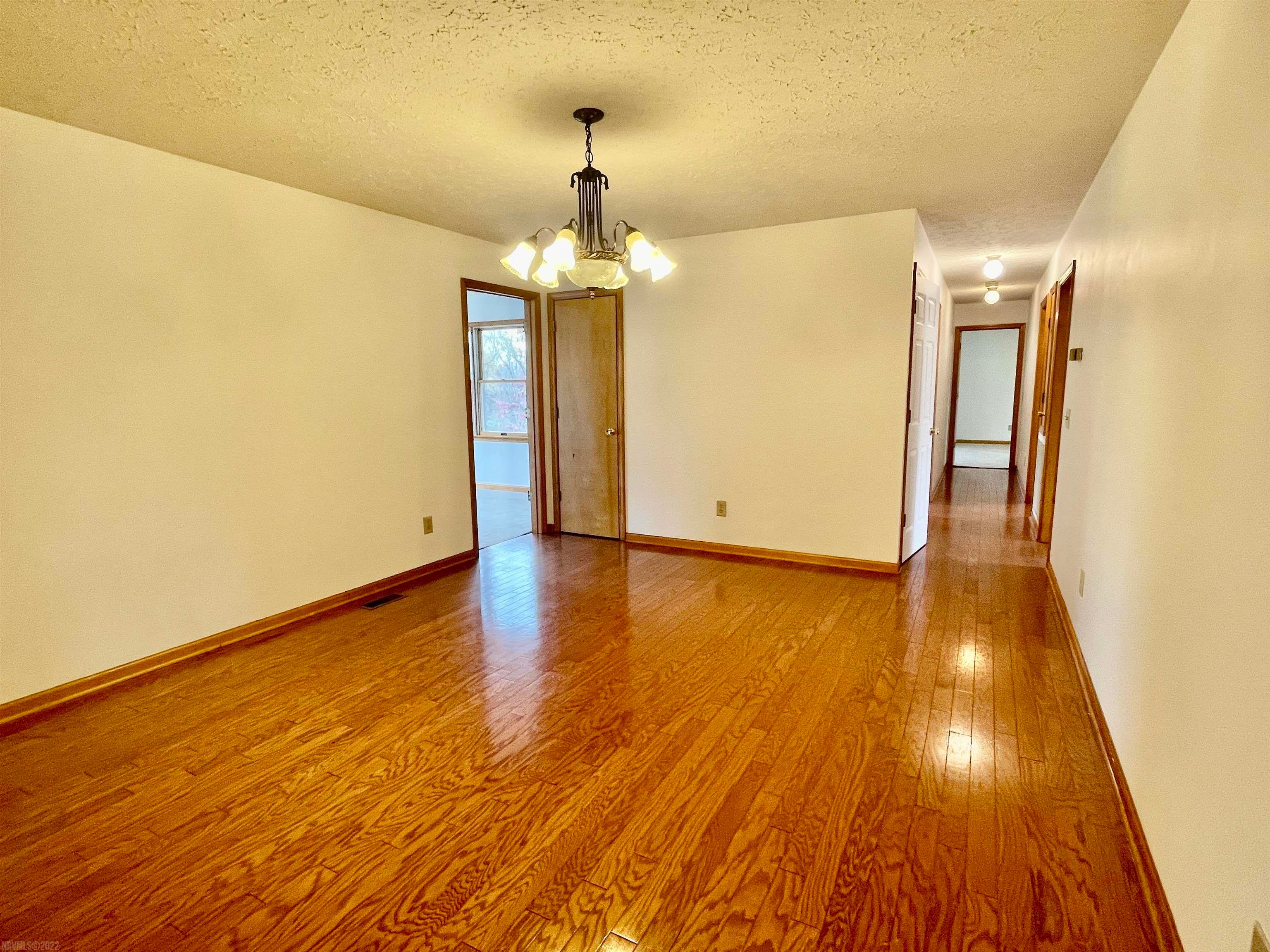 418 Merrimac Road Blacksburg, VA 24060 - Photo 8 of 25 Gallery Image 8
