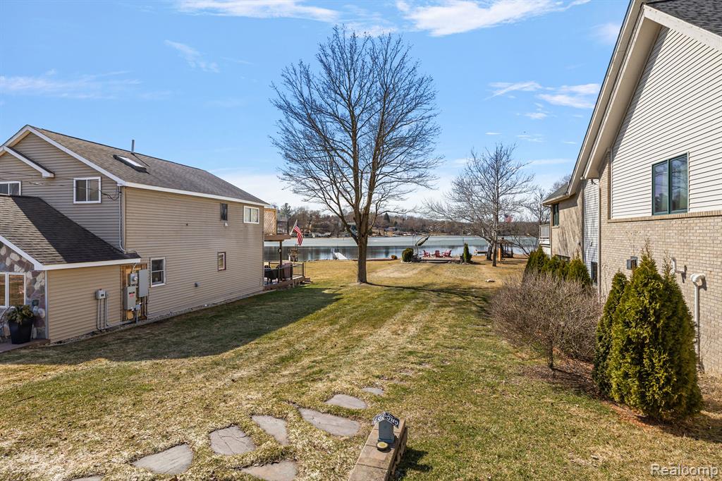 2448 Allen Road Ortonville, MI 48462 - Photo 29 of 36