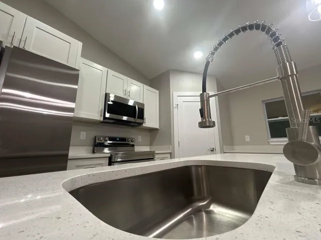 $1,750 | 1884 West Quaker Lane, Citrus Springs, FL 34434