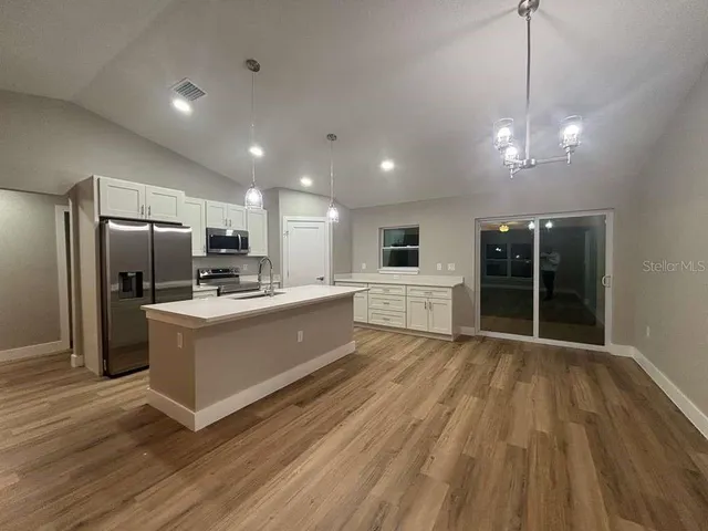 $1,750 | 1884 West Quaker Lane, Citrus Springs, FL 34434