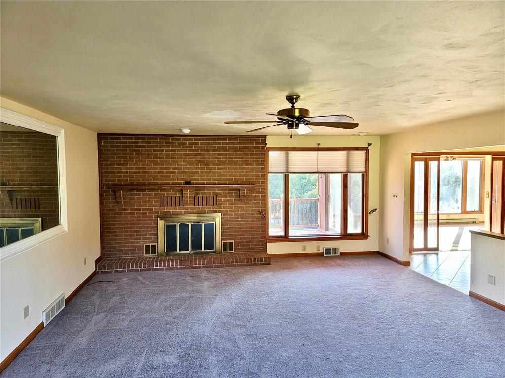 1828 Middle Road Glenshaw, PA 15116 - Photo 4 of 25 Gallery Image 4