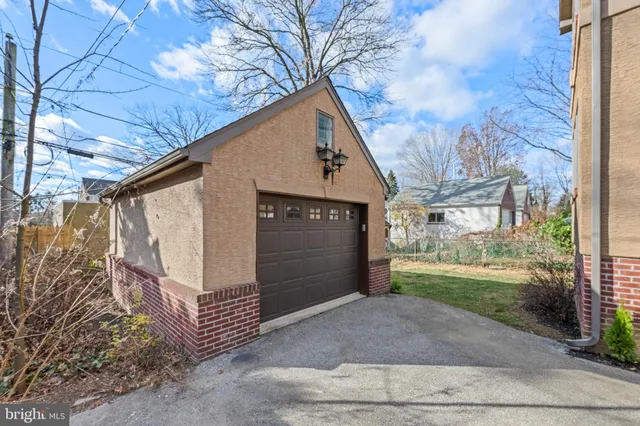 $1,129,000 | 442 East Spring Avenue, Ardmore, PA 19003