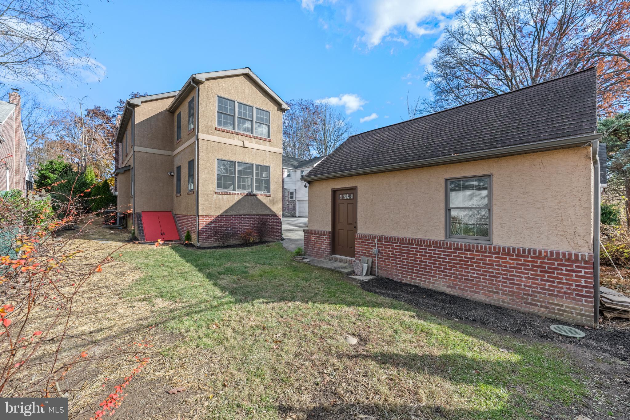 442 East Spring Avenue Ardmore, PA 19003 - Photo 16 of 72 Charming dual-structure residence with yard.