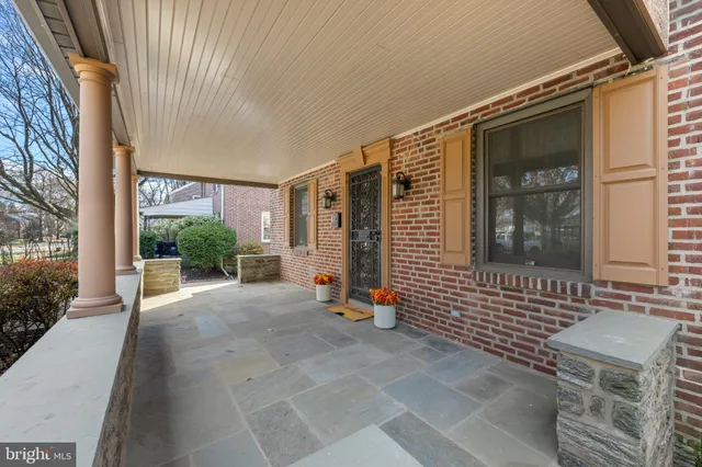 $1,129,000 | 442 East Spring Avenue, Ardmore, PA 19003