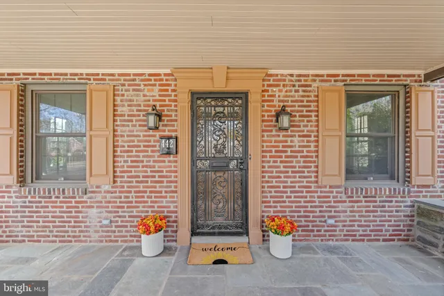 $1,129,000 | 442 East Spring Avenue, Ardmore, PA 19003