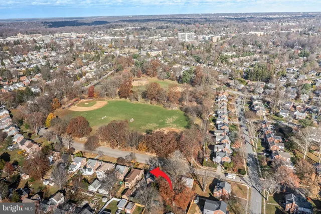 $1,129,000 | 442 East Spring Avenue, Ardmore, PA 19003