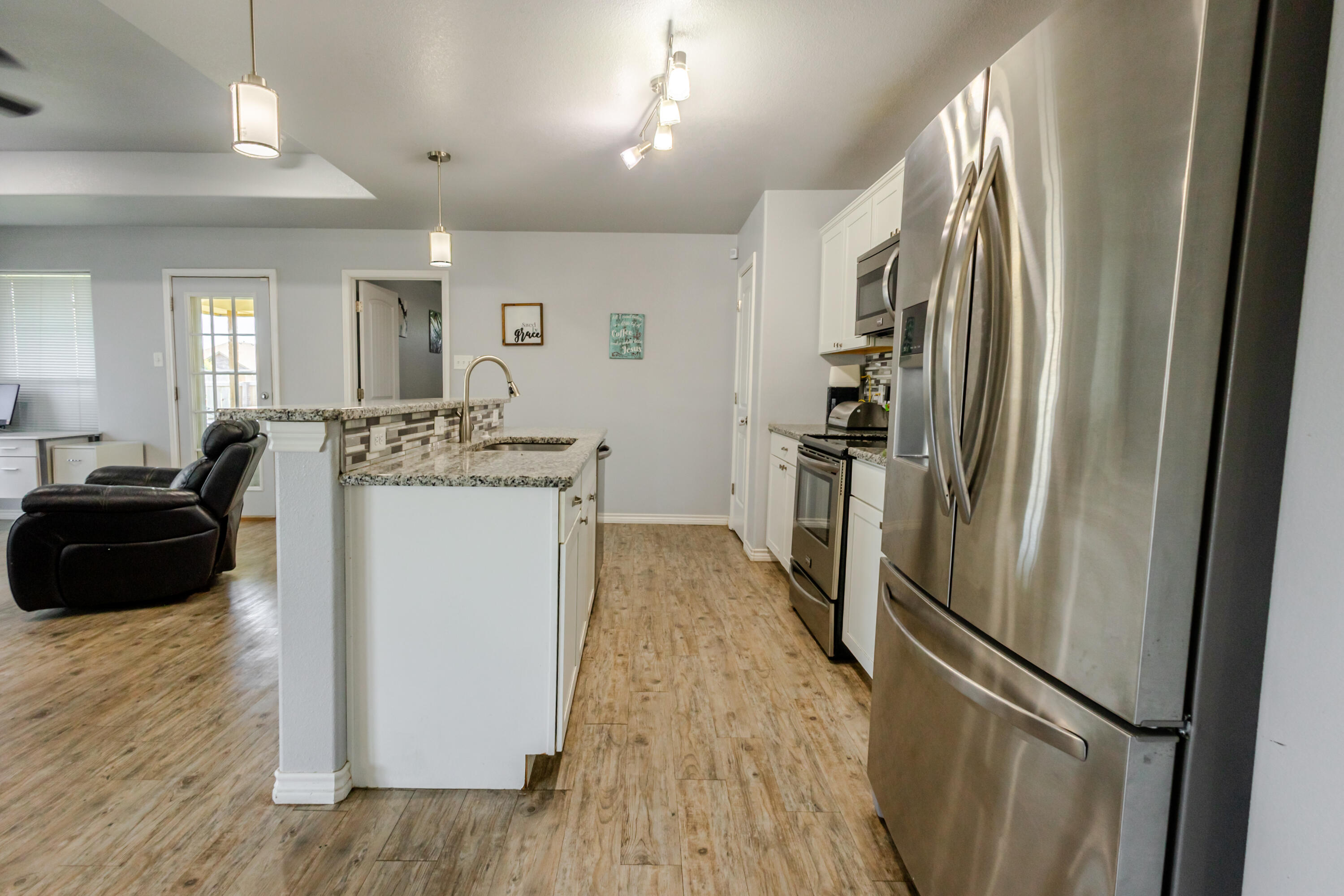 8807 17th Street Lubbock, TX 79416 - Photo 14 of 38 8807-Josh-11