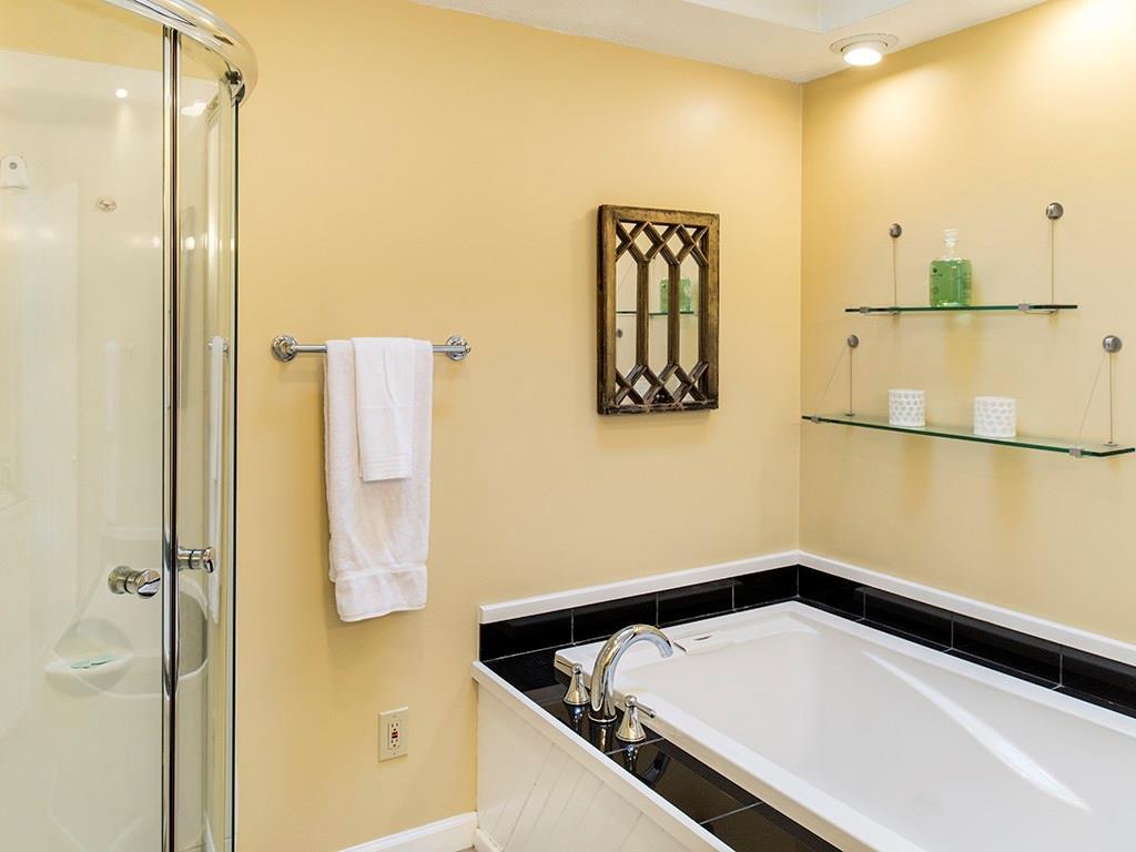 82 Desert Road Freeport, ME 04032 - Photo 15 of 17 This bath offers a separate glassed...