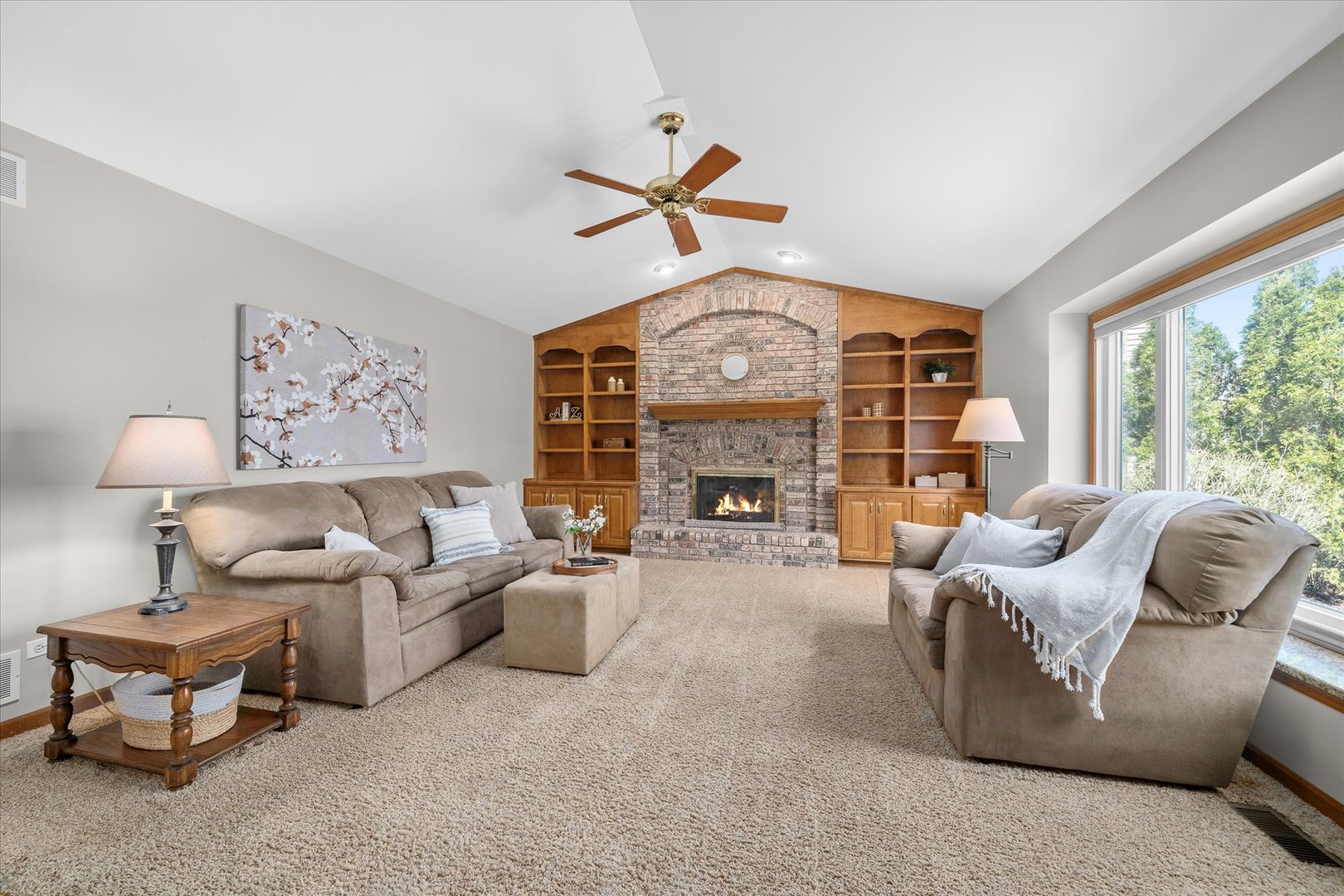 2344 Modaff Road Naperville, IL 60565 - Photo 6 of 32 Gallery Image 6