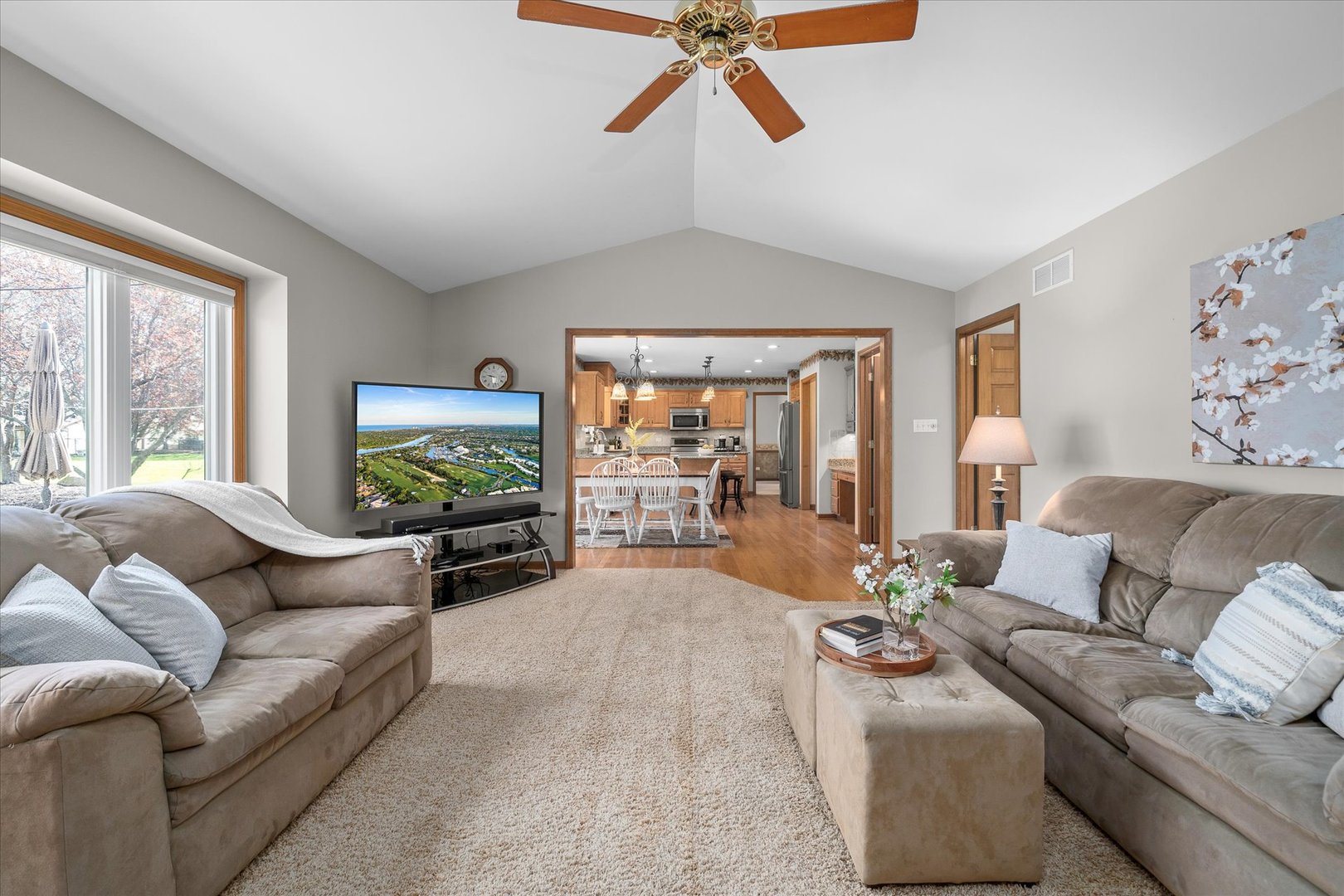 2344 Modaff Road Naperville, IL 60565 - Photo 7 of 32 Gallery Image 7