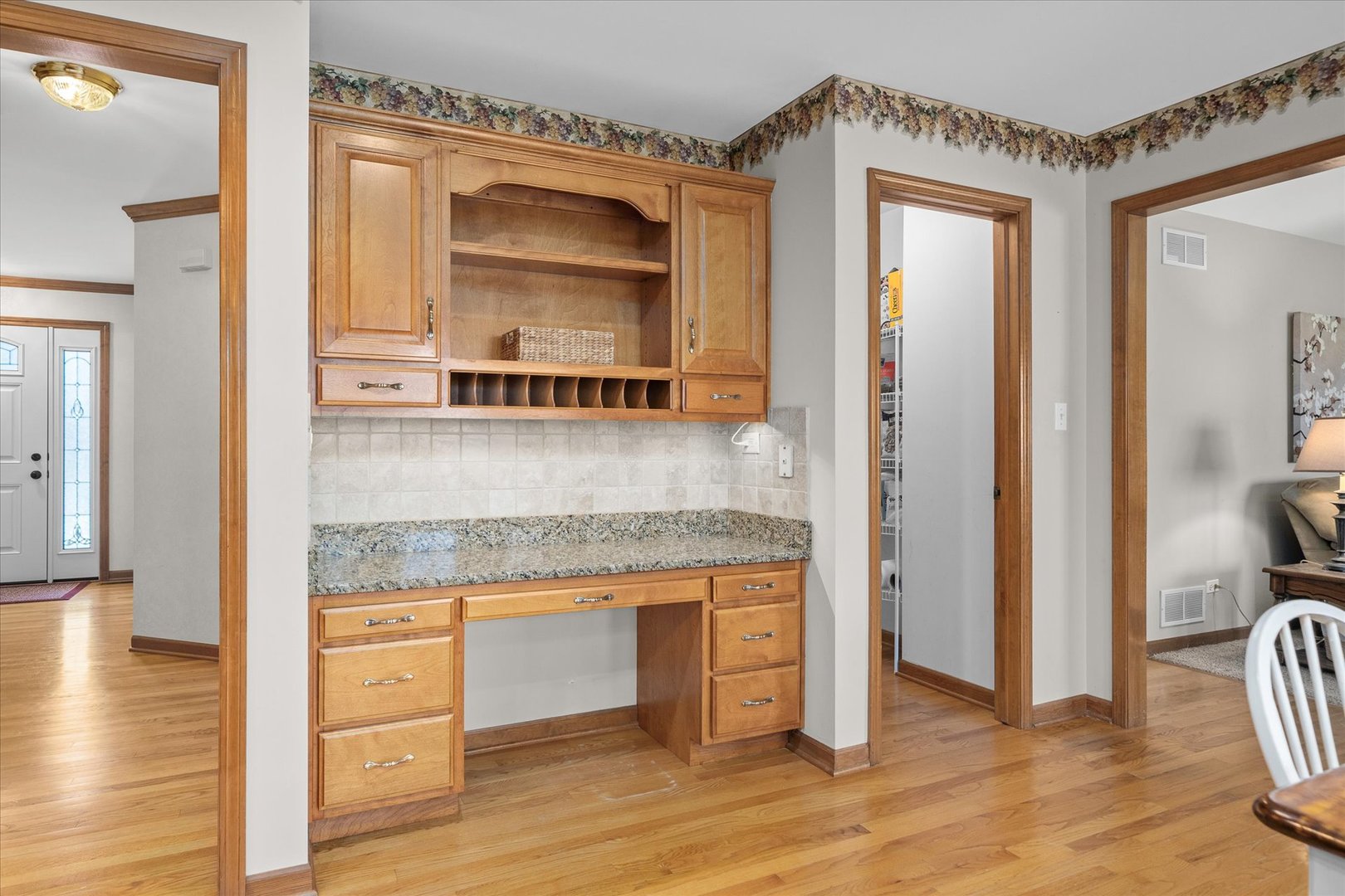 2344 Modaff Road Naperville, IL 60565 - Photo 9 of 32 Gallery Image 9