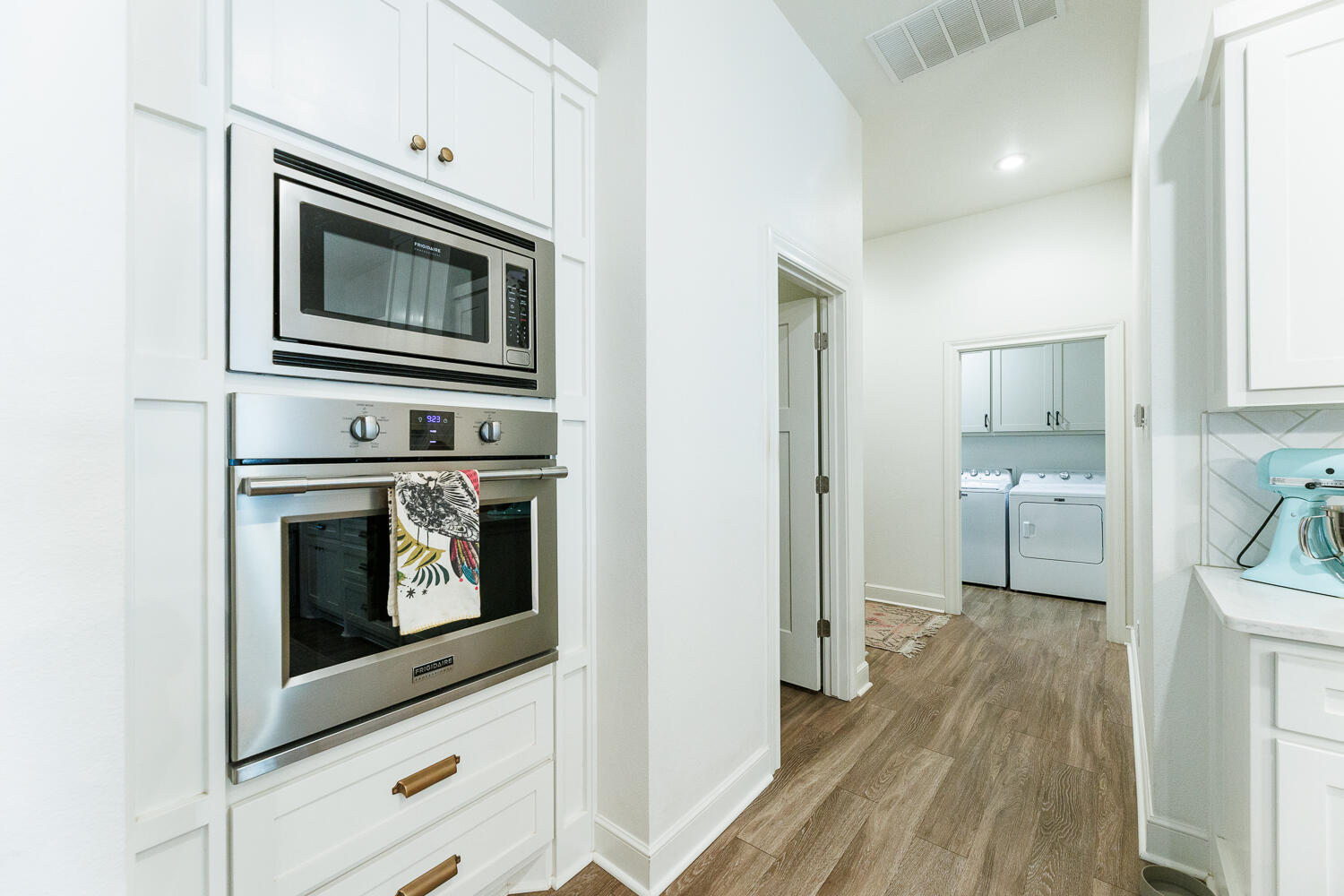 7032 100th Street Lubbock, TX 79424 - Photo 19 of 52 Kitchen