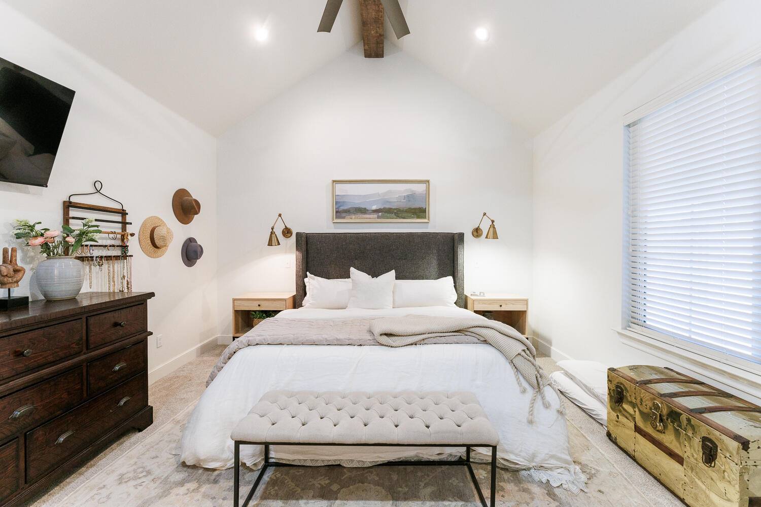 7032 100th Street Lubbock, TX 79424 - Photo 25 of 52 Primary Bedroom