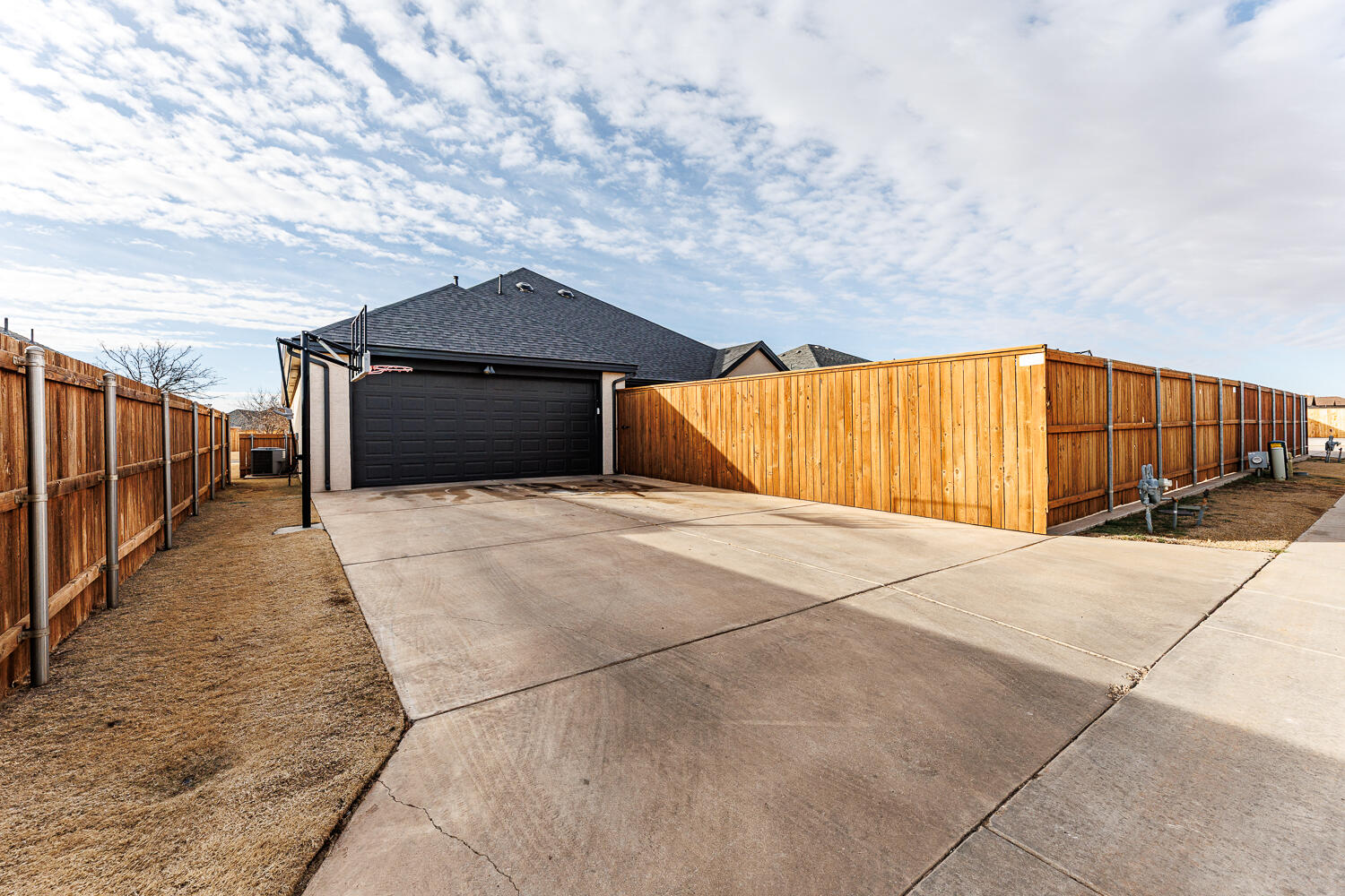 7032 100th Street Lubbock, TX 79424 - Photo 52 of 52 Garage