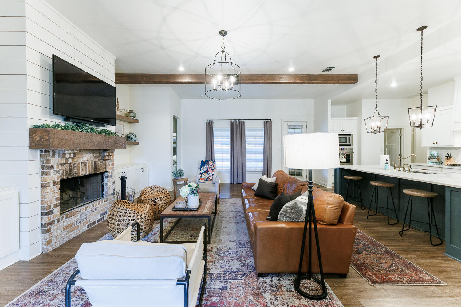7032 100th Street Lubbock, TX 79424 - Photo 7 of 52 Living Area
