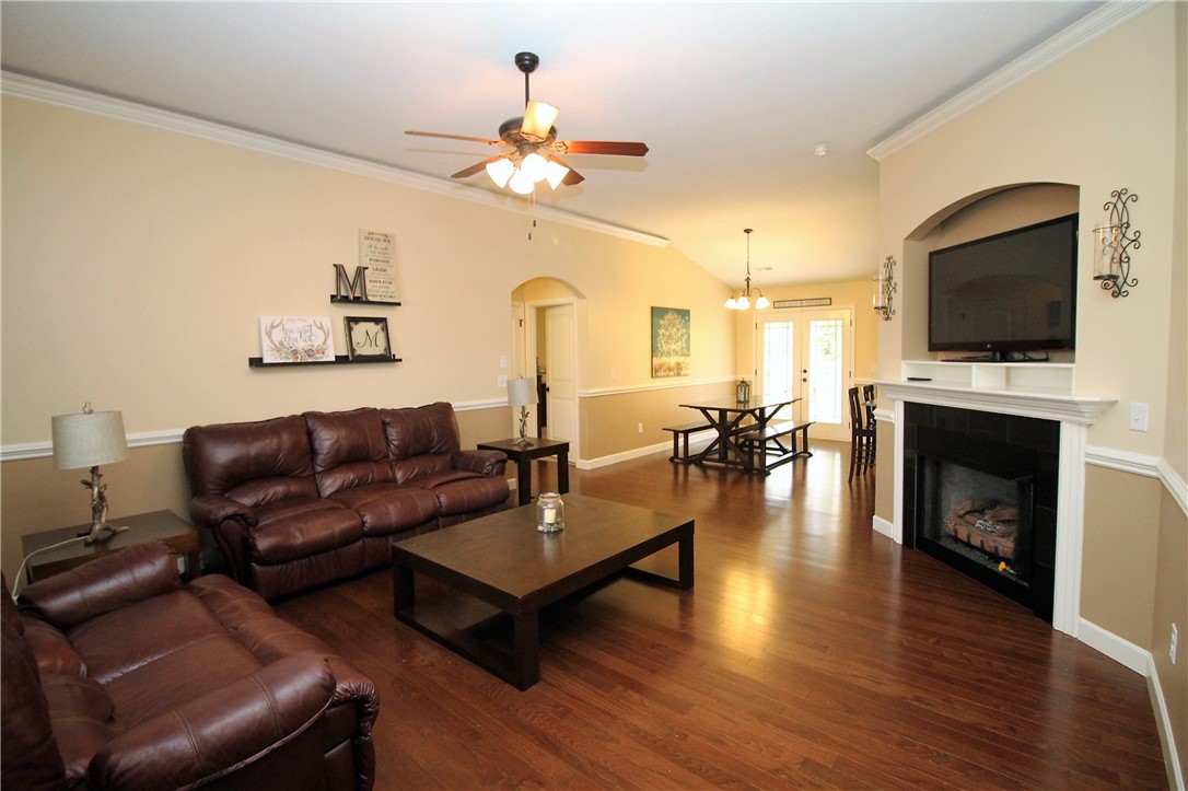 120 Pheasant Ridge Drive Anderson, SC 29626 - Photo 13 of 28 Gas log fireplace with recessed area for entertain