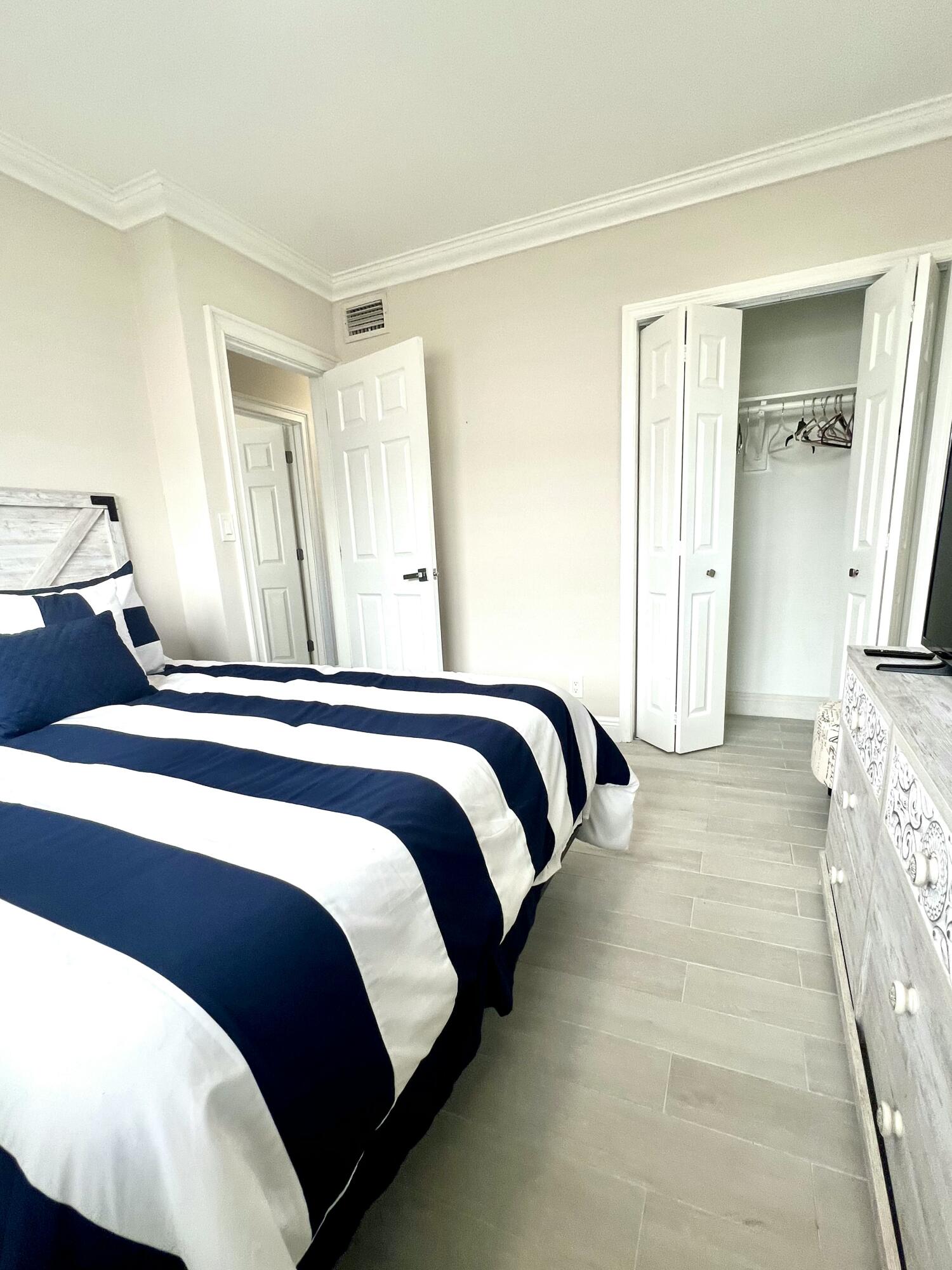 740 Northeast 69th Street Boca Raton, FL 33487 - Photo 12 of 17 Room