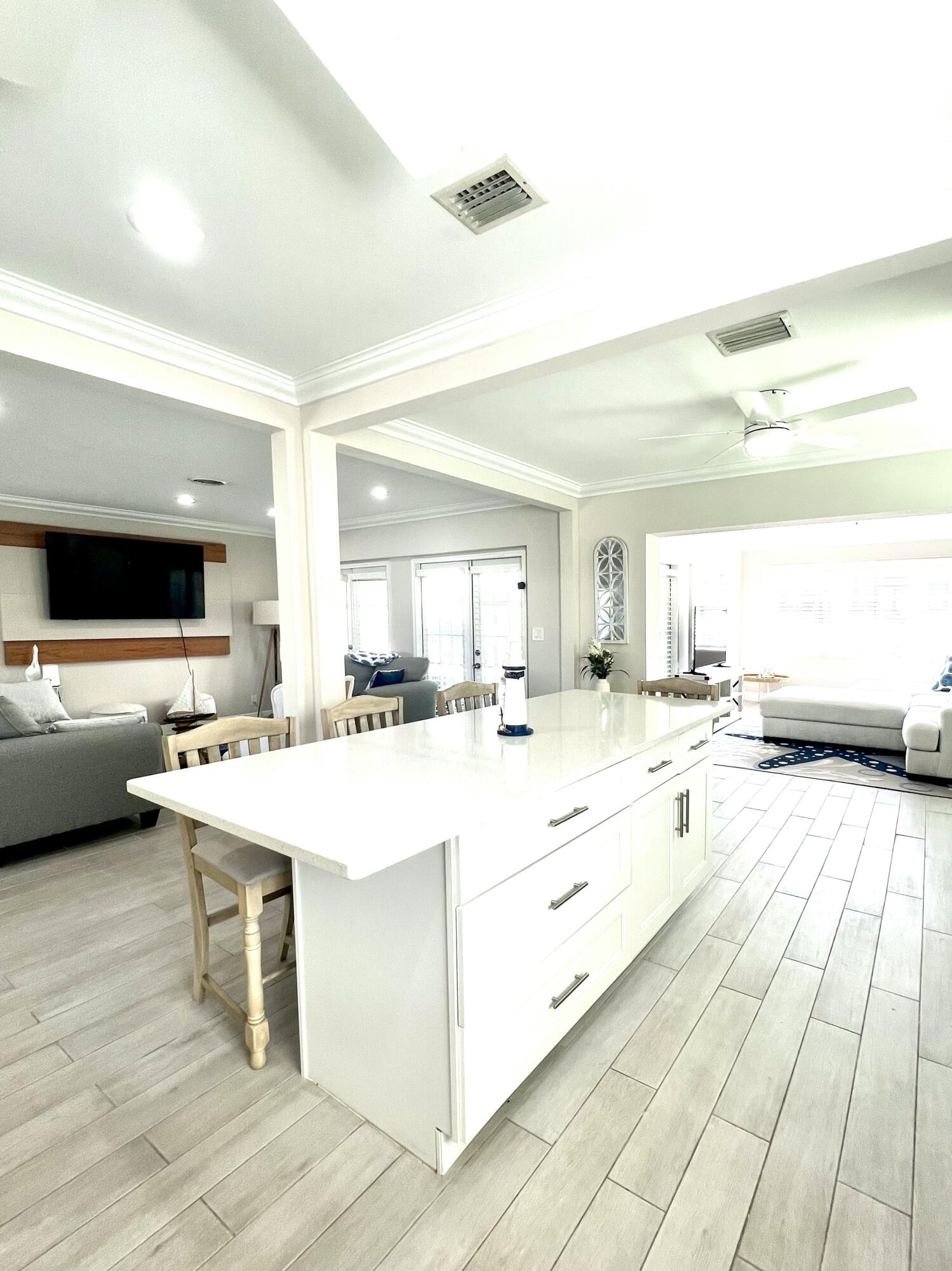 740 Northeast 69th Street Boca Raton, FL 33487 - Photo 5 of 17 Kitchen