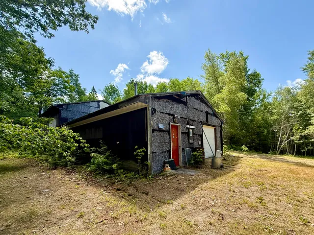 $104,400 | 481 Airline Road, Baileyville, ME 04694