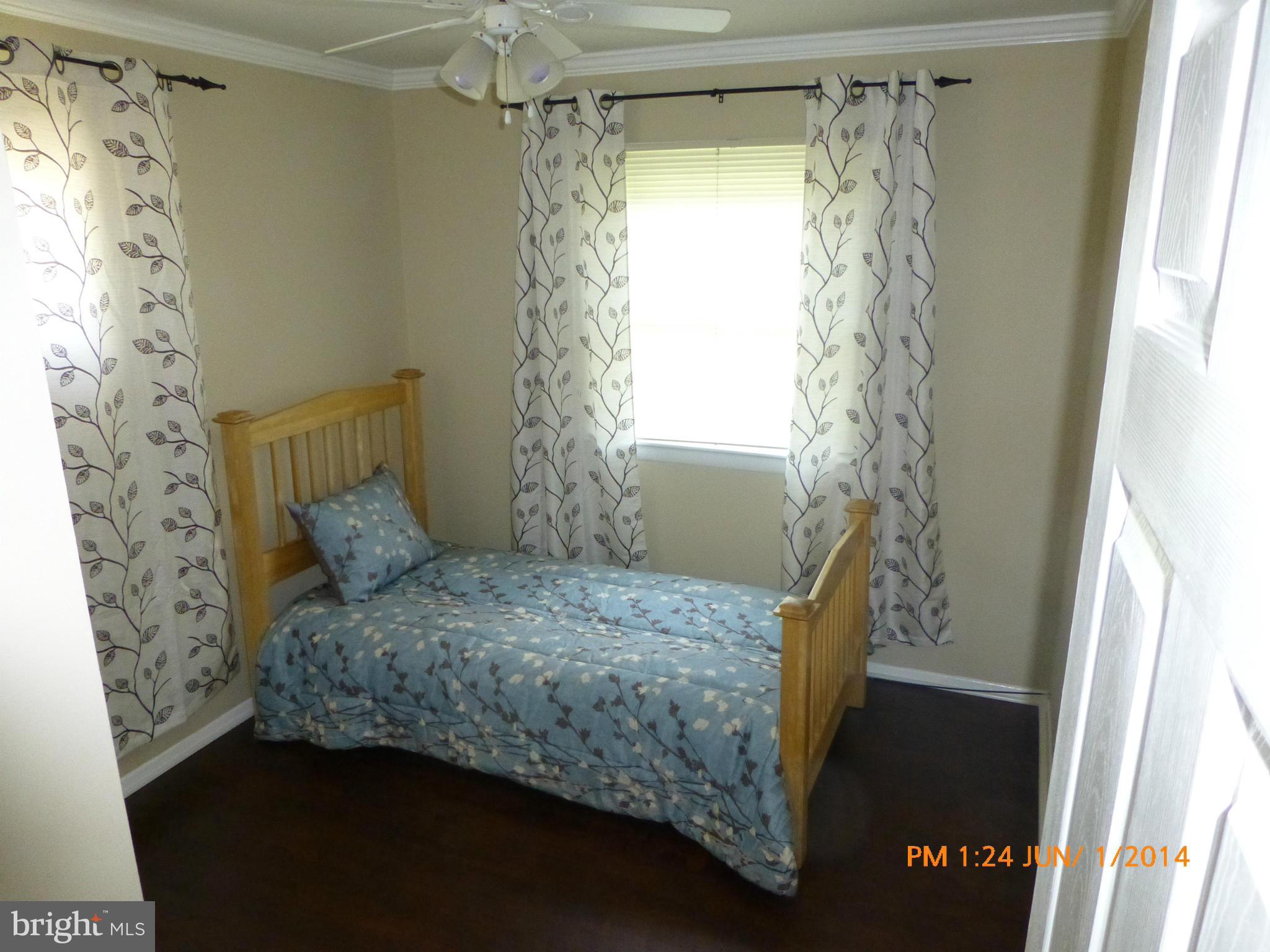 210 Rolling Road Gaithersburg, MD 20877 - Photo 14 of 24 Bedroom 2