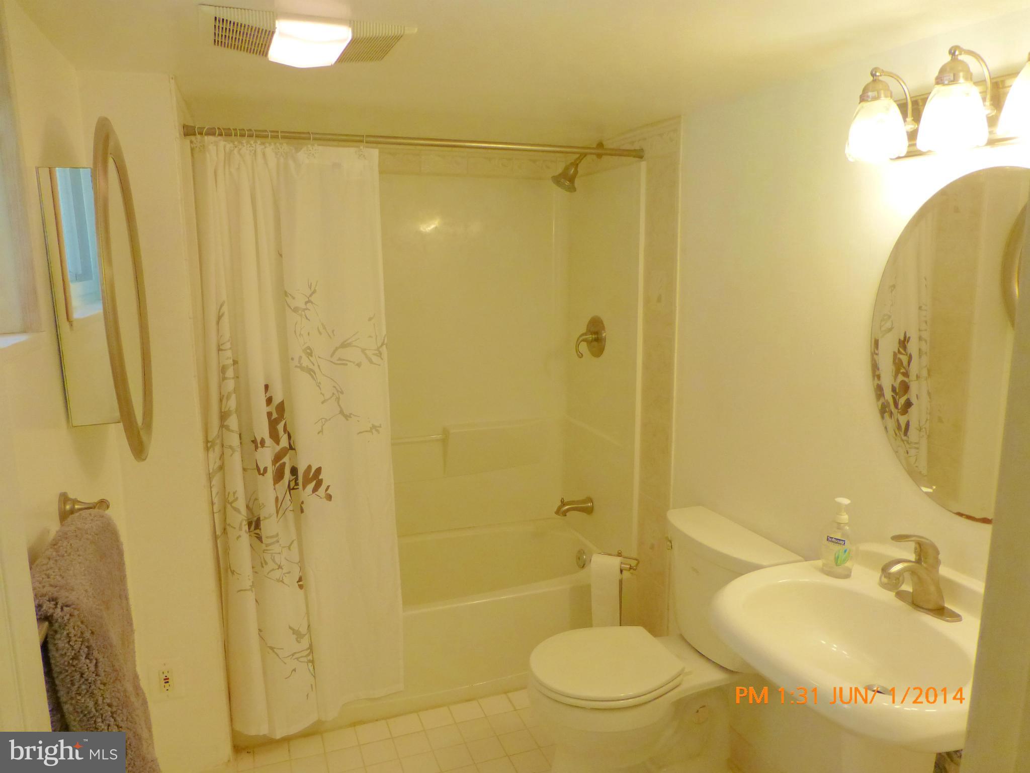 210 Rolling Road Gaithersburg, MD 20877 - Photo 19 of 24 Bath lower level