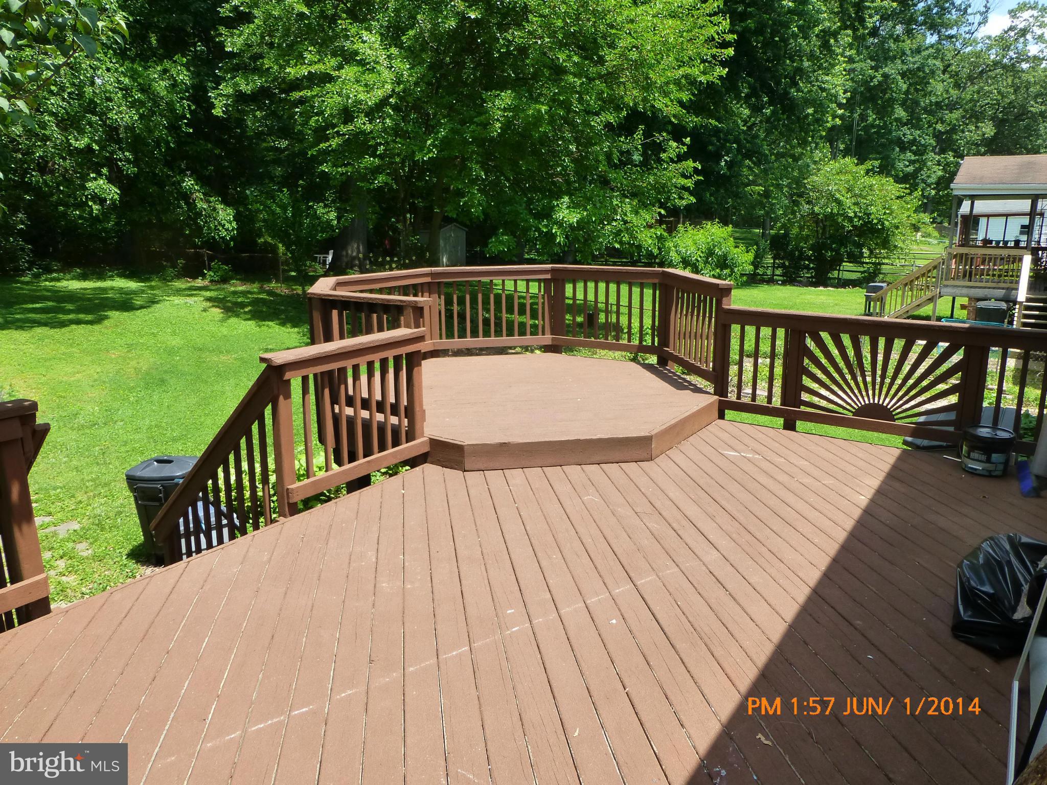 210 Rolling Road Gaithersburg, MD 20877 - Photo 20 of 24 Deck at rear