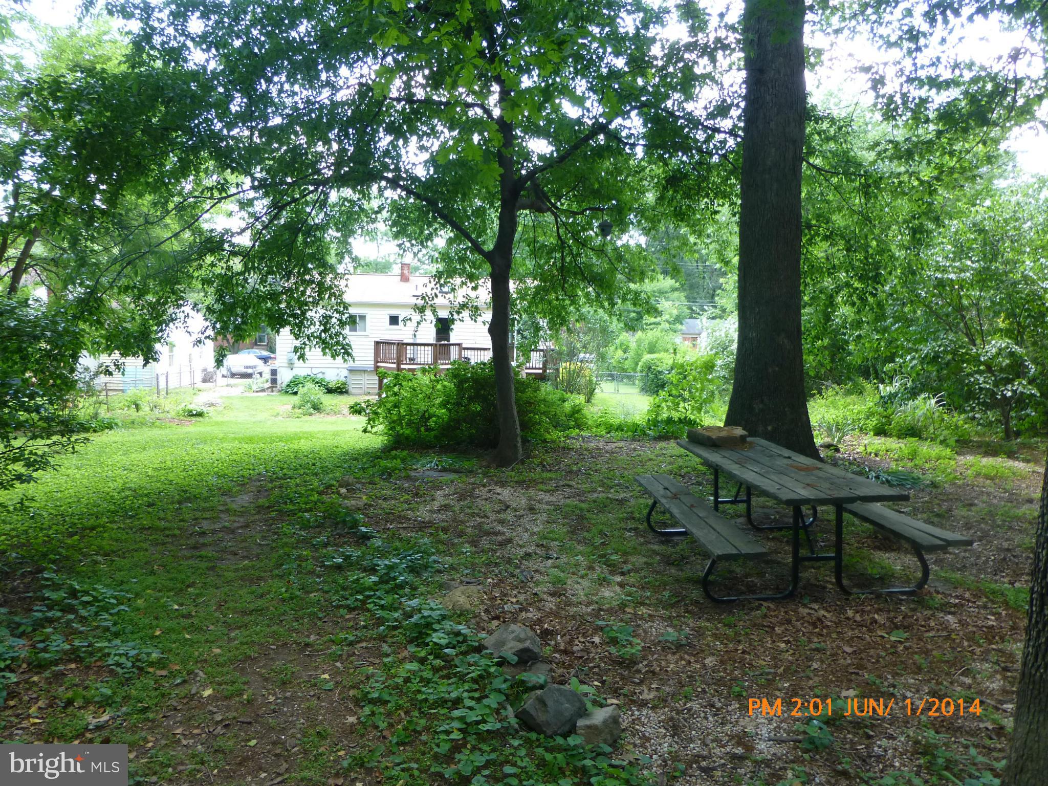 210 Rolling Road Gaithersburg, MD 20877 - Photo 24 of 24 rear yard