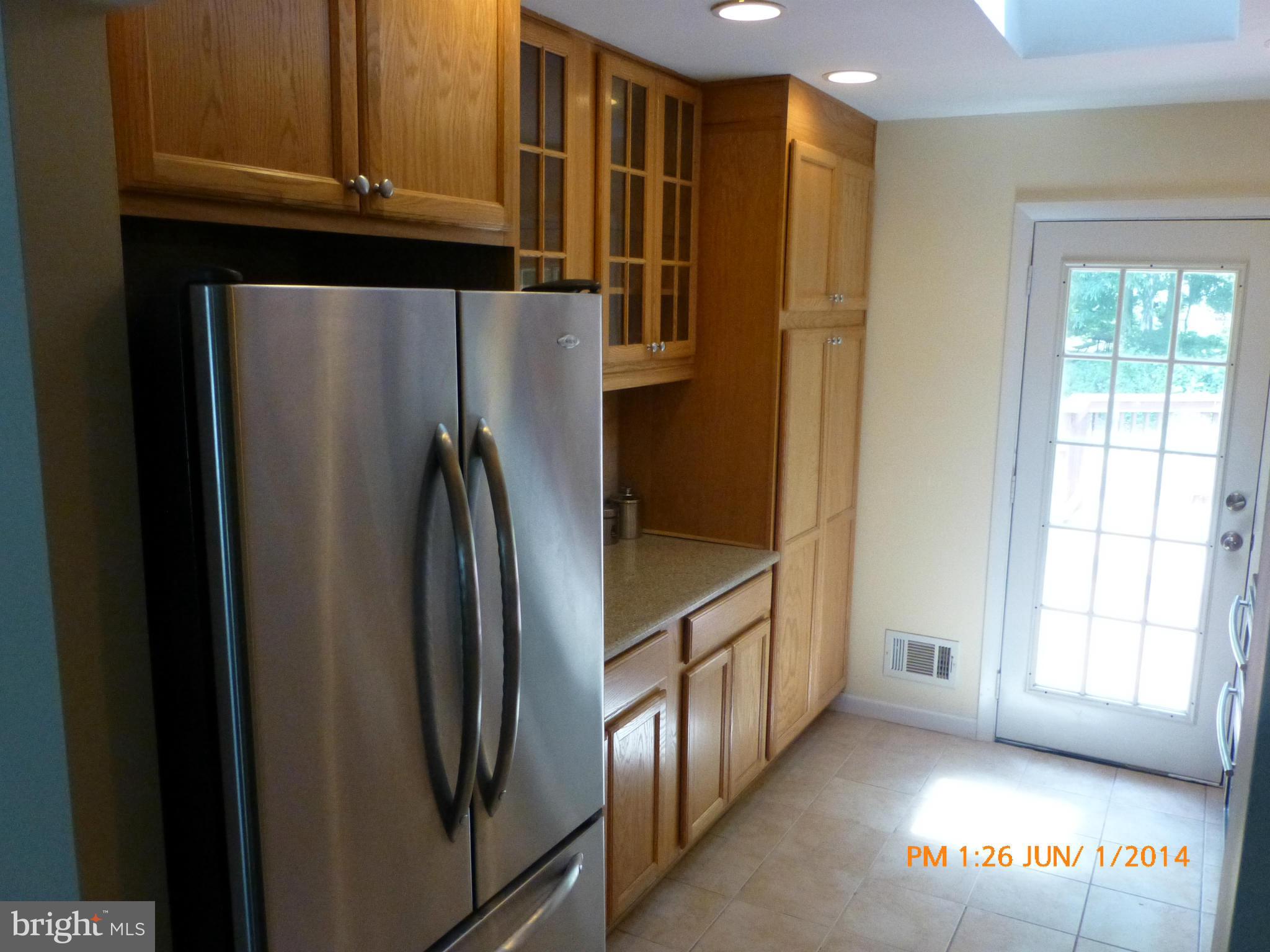 210 Rolling Road Gaithersburg, MD 20877 - Photo 8 of 24 Kitchen