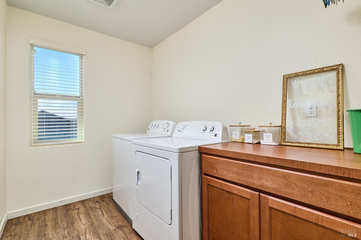 4398 Artisan Path, Unit 724 :2 Rio Vista, CA 94571 - Photo 20 of 24 a utility room with dryer and washer