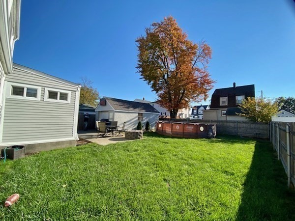 81 Warwick Road Pawtucket, RI 02861 - Photo 18 of 21 Gallery Image 18