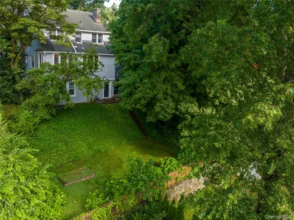 $1,395,000 | 33 Merriam Avenue, Bronxville, NY 10708