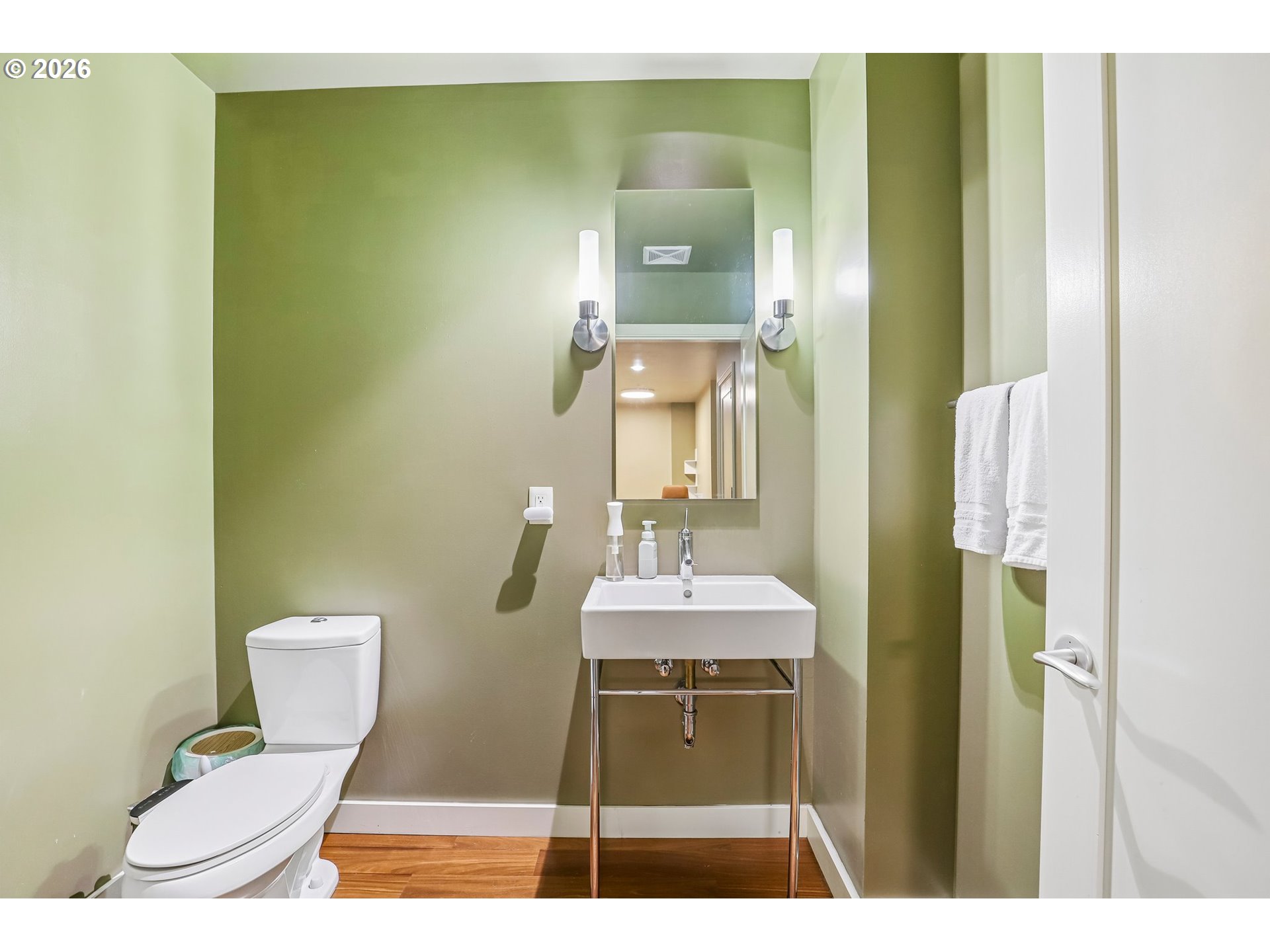 841 Southwest Gaines Street, Unit 335 Portland, OR 97239 - Photo 21 of 35