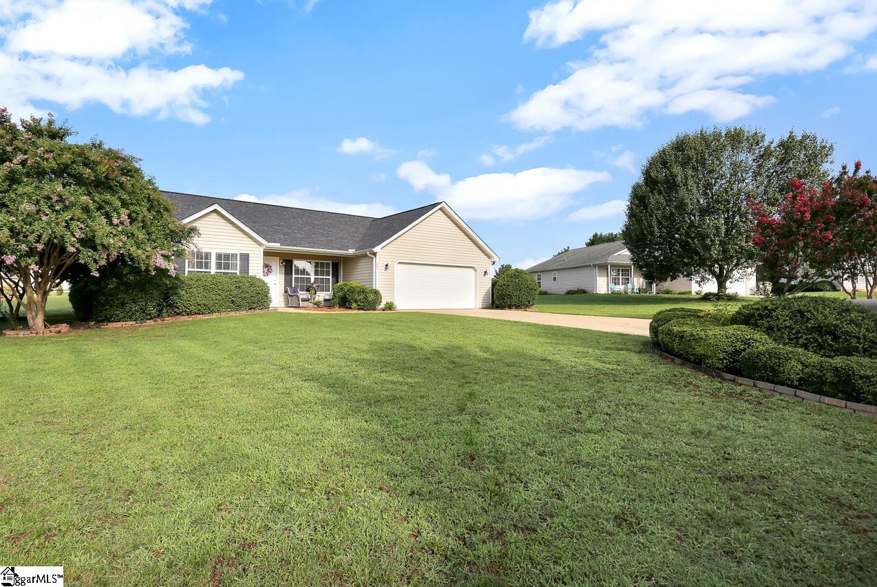 209 Fisher Lake Road Lyman, SC 29365 - Photo 5 of 35 Gallery Image 5