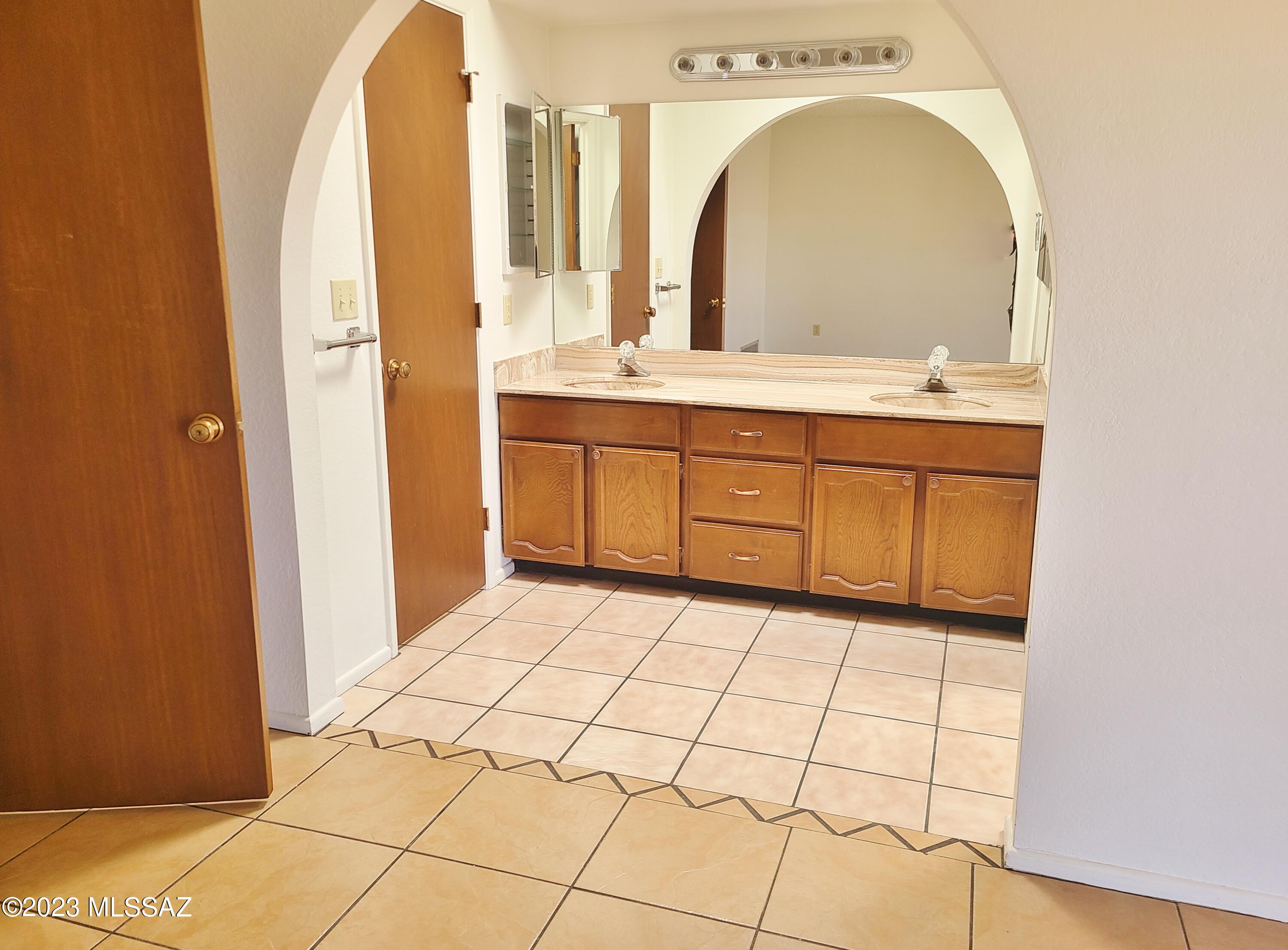 11364 East Prince Road Tucson, AZ 85749 - Photo 16 of 30 Gallery Image 16