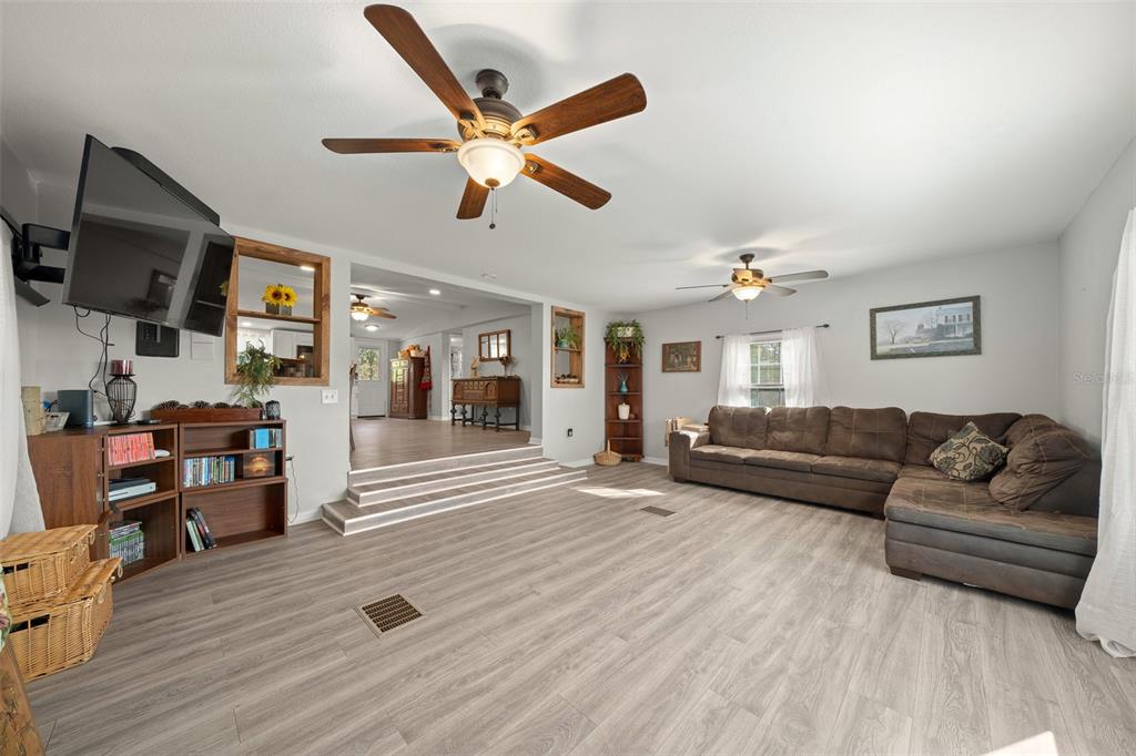 11384 Maripoe Road Weeki Wachee, FL 34614 - Photo 21 of 48 Gallery Image 21